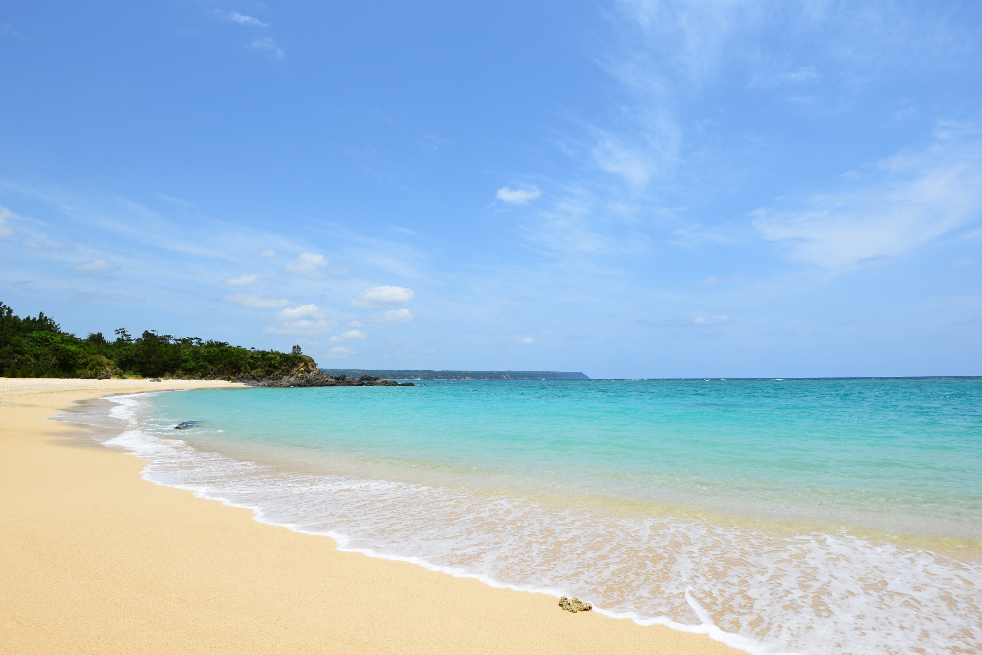 海の夢が示すスピリチュアルメッセージと潜在意識の状態を表すイメージ写真