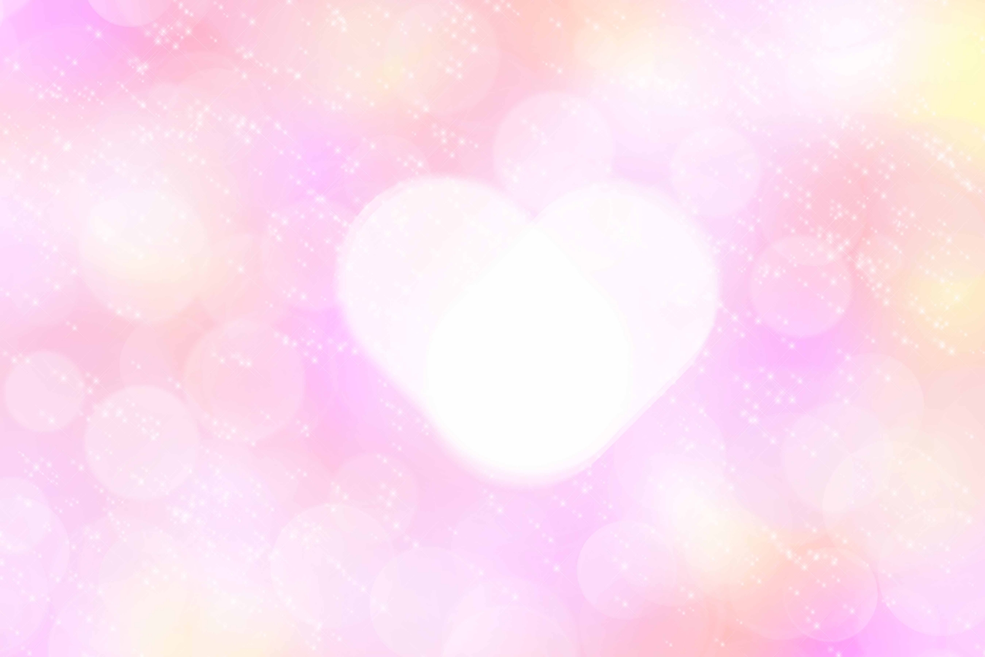 淡いピンクと光のハートが重なる優しい背景画像。恋の始まりを思わせる柔らかい雰囲気。